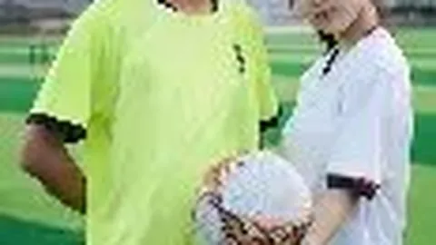 郭德纲父子同框亮相，呼吁支持郭麒麟