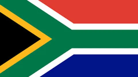 罗梅罗获西蒙斯赞誉：荣幸成为点球助攻源泉，欧冠征程每步铸就荣耀！