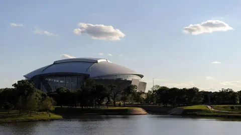 从NBA赛场边缘到核心，双向合同球员两年仅24次出场，现成球队中坚，小崔榜样之力需效仿！